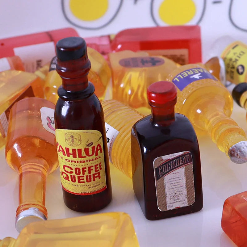 10pcs Miniature Dollhouse Bottle of Water Model Foreign Wine Bottle Drinks Mini Play Kitchen for Doll Food Toy Accessories Gift
