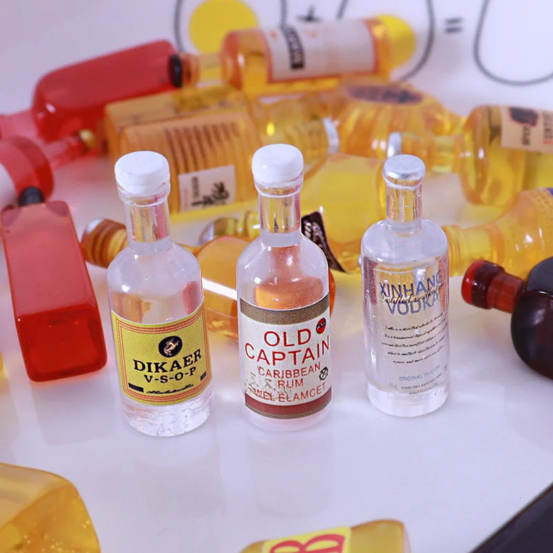 10pcs Miniature Dollhouse Bottle of Water Model Foreign Wine Bottle Drinks Mini Play Kitchen for Doll Food Toy Accessories Gift