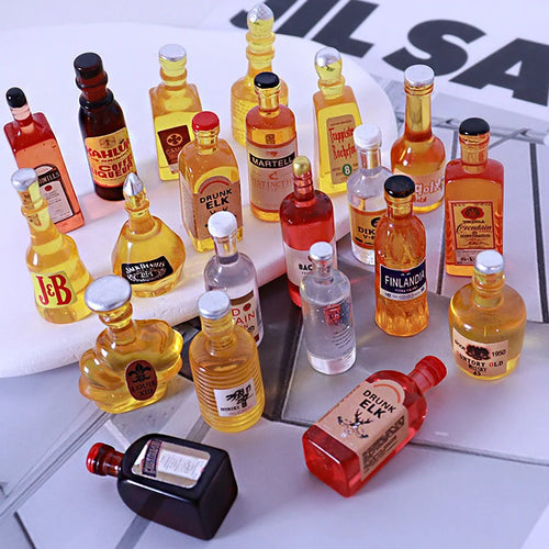 10pcs Miniature Dollhouse Bottle of Water Model Foreign Wine Bottle Drinks Mini Play Kitchen for Doll Food Toy Accessories Gift